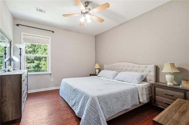 114 Bradford Drive, Atlanta, GA 30328