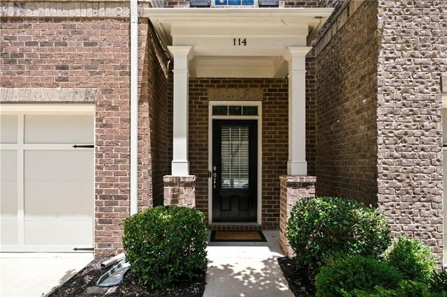 114 Bradford Drive, Atlanta, GA 30328