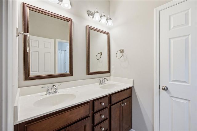 114 Bradford Drive, Atlanta, GA 30328
