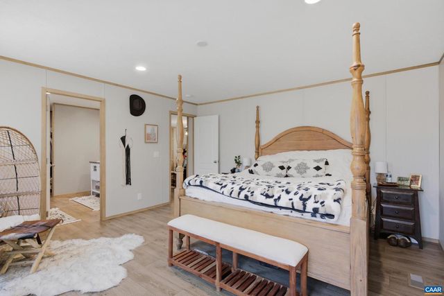 215 BUNNYS TRL, Louisa, VA 23093