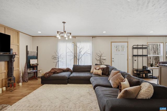 215 BUNNYS TRL, Louisa, VA 23093