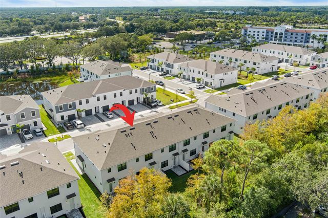 285 SW Sally Way, Stuart, FL 34997