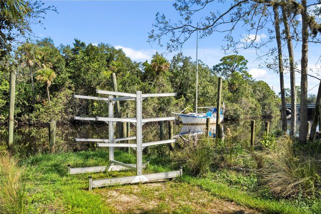 285 SW Sally Way, Stuart, FL 34997