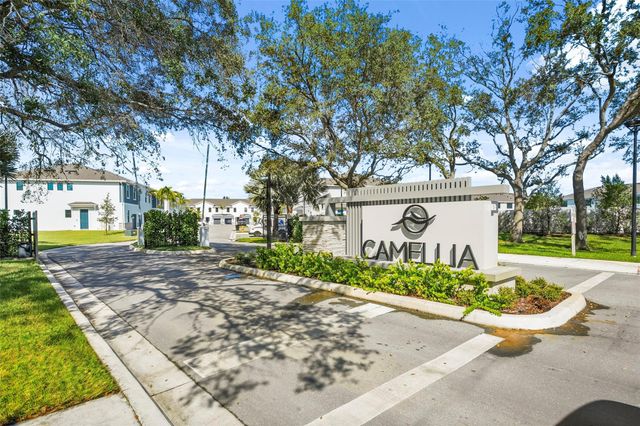 285 SW Sally Way, Stuart, FL 34997