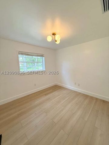 9221 SW 24th Ter 1, Miami, FL 33165