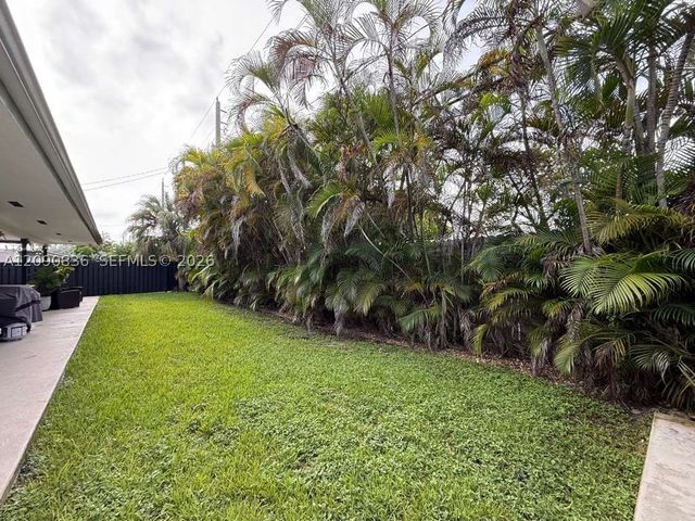 9221 SW 24th Ter 1, Miami, FL 33165