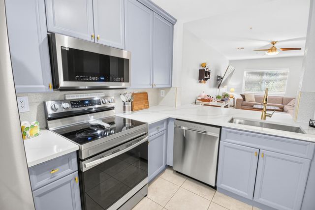 1209 COASTAL BAY Boulevard, Boynton Beach, FL 33435
