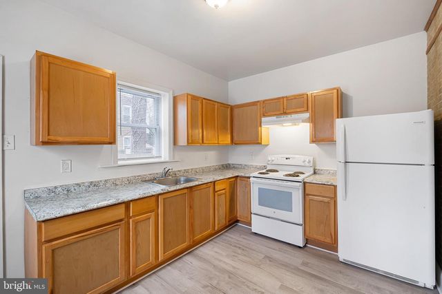 2402 N VAN BUREN ST, Wilmington, DE 19802