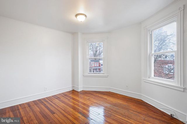 2402 N VAN BUREN ST, Wilmington, DE 19802