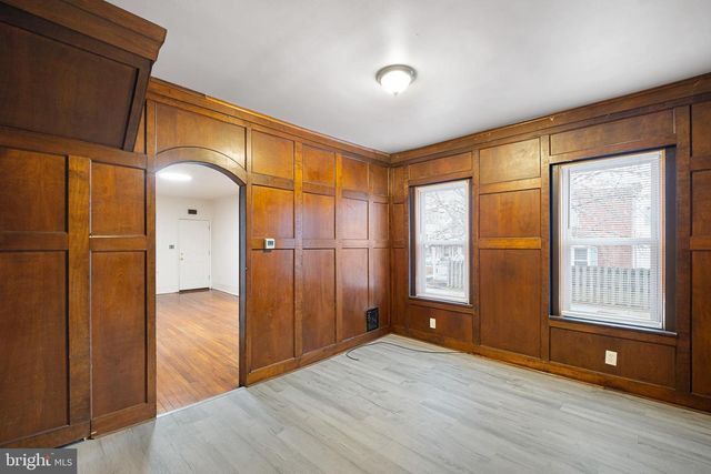 2402 N VAN BUREN ST, Wilmington, DE 19802