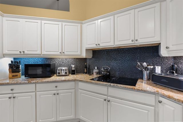 1521 EDGEWATER DRIVE, Mount Dora, FL 32757