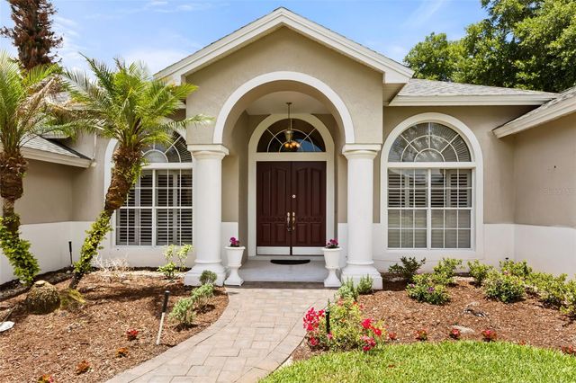 1521 EDGEWATER DRIVE, Mount Dora, FL 32757
