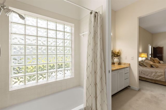 1521 EDGEWATER DRIVE, Mount Dora, FL 32757