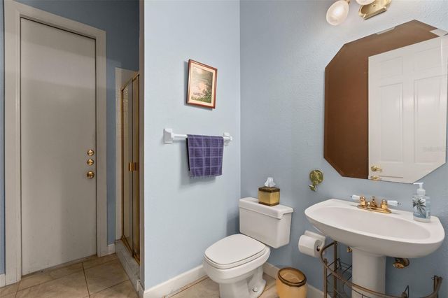 1521 EDGEWATER DRIVE, Mount Dora, FL 32757