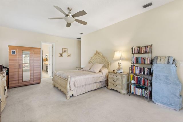 1521 EDGEWATER DRIVE, Mount Dora, FL 32757