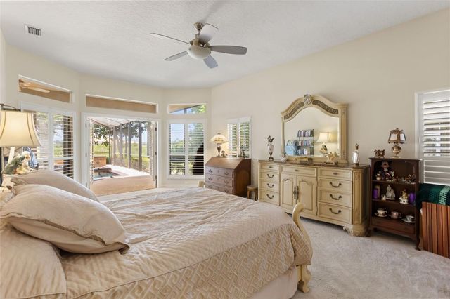 1521 EDGEWATER DRIVE, Mount Dora, FL 32757