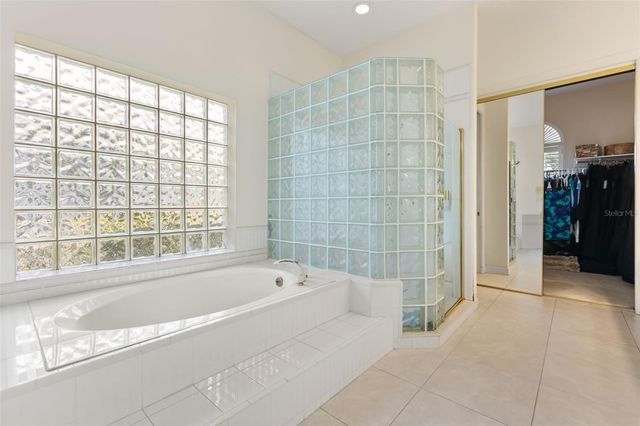 1521 EDGEWATER DRIVE, Mount Dora, FL 32757