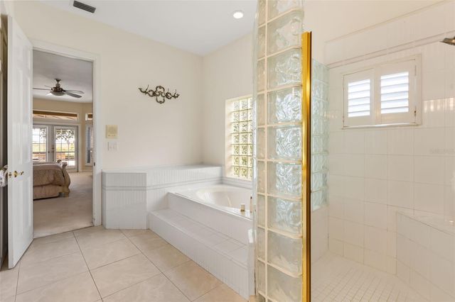 1521 EDGEWATER DRIVE, Mount Dora, FL 32757