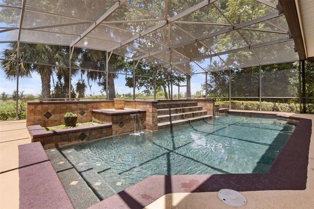 1521 EDGEWATER DRIVE, Mount Dora, FL 32757