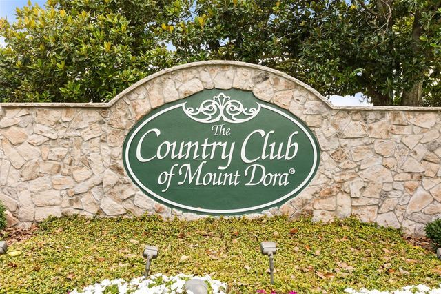 1521 EDGEWATER DRIVE, Mount Dora, FL 32757