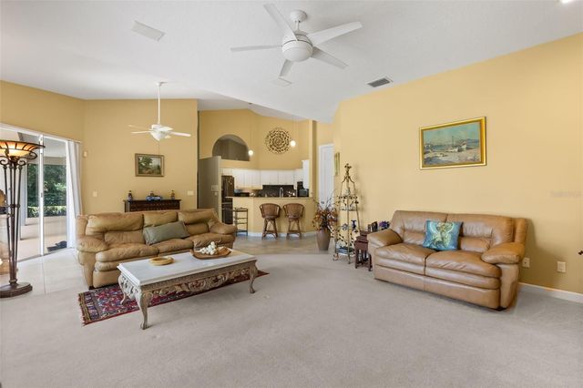 1521 EDGEWATER DRIVE, Mount Dora, FL 32757