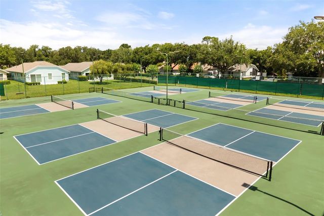 1521 EDGEWATER DRIVE, Mount Dora, FL 32757