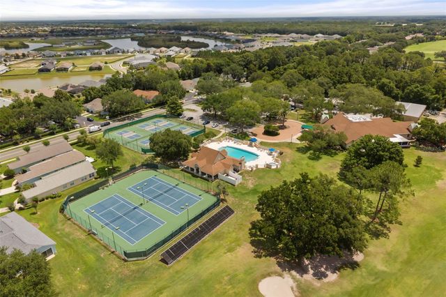 1521 EDGEWATER DRIVE, Mount Dora, FL 32757