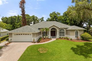 1521 EDGEWATER DRIVE, Mount Dora, FL 32757