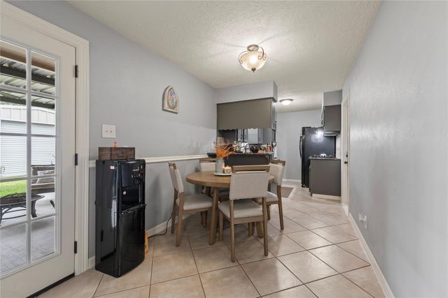 2712 Blueberry Lane, Pasadena, TX 77502