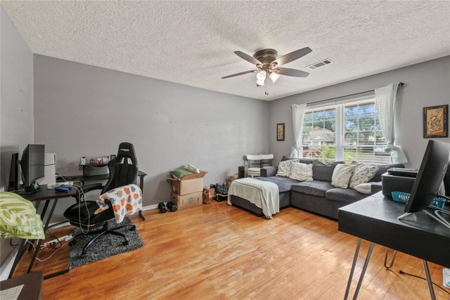2712 Blueberry Lane, Pasadena, TX 77502