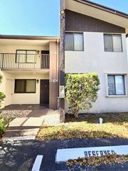 310 W Laurel Dr 1401, Margate, FL 33063