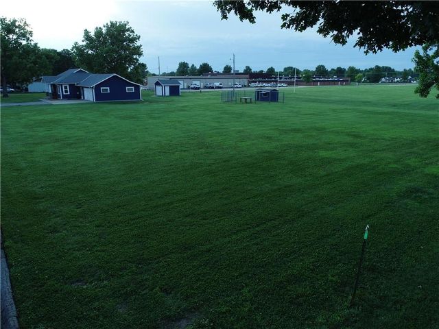 1204 Main Street, Paola, KS 66071
