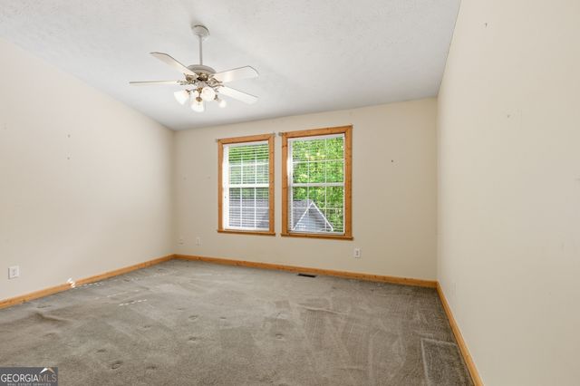 47 Terrys Place, Cleveland, GA 30528