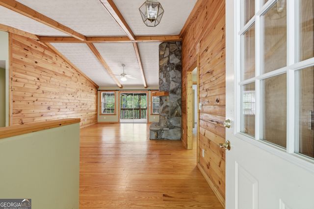 47 Terrys Place, Cleveland, GA 30528