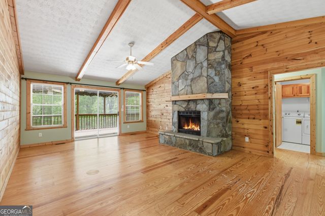 47 Terrys Place, Cleveland, GA 30528