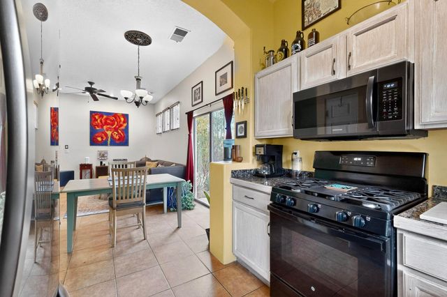4352 Sierra Blanca, Santa Fe, NM 87507