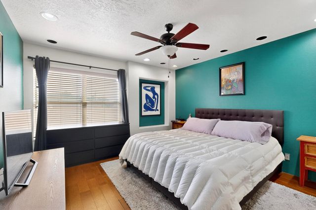 4352 Sierra Blanca, Santa Fe, NM 87507