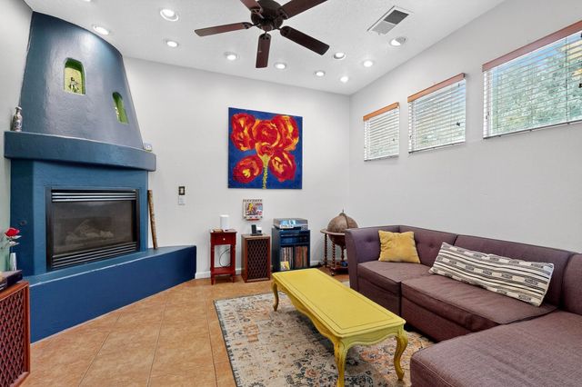 4352 Sierra Blanca, Santa Fe, NM 87507