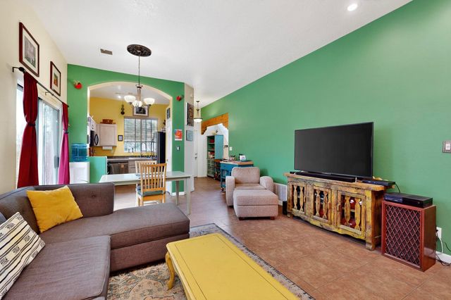 4352 Sierra Blanca, Santa Fe, NM 87507