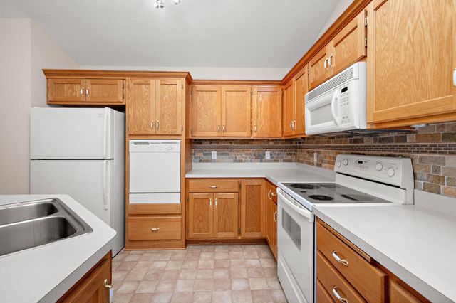 2847 117th Avenue NW, Coon Rapids, MN 55433