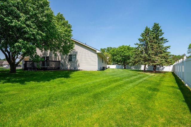 2847 117th Avenue NW, Coon Rapids, MN 55433