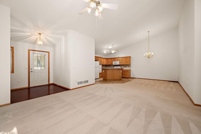 2847 117th Avenue NW, Coon Rapids, MN 55433