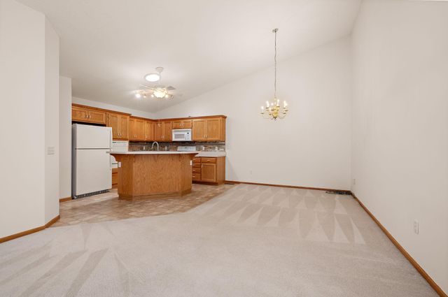 2847 117th Avenue NW, Coon Rapids, MN 55433