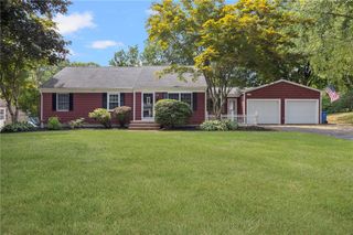 7 Arnold Drive, Cumberland, RI 02864