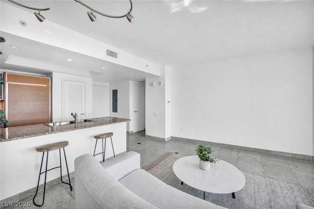 322 Karen Avenue 1005, Las Vegas, NV 89109