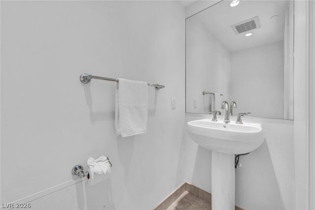 322 Karen Avenue 1005, Las Vegas, NV 89109