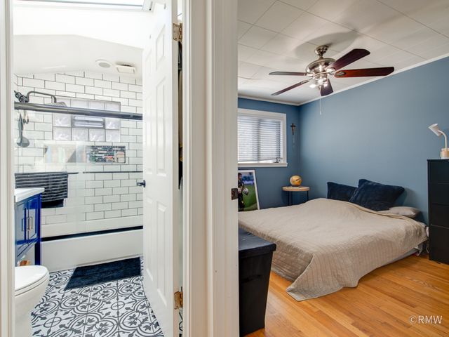 51 W ROZANNE Drive, Addison, IL 60101