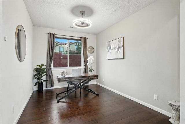 43 Vista Larga Place NE, Rio Rancho, NM 87124