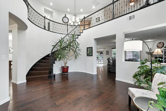 43 Vista Larga Place NE, Rio Rancho, NM 87124