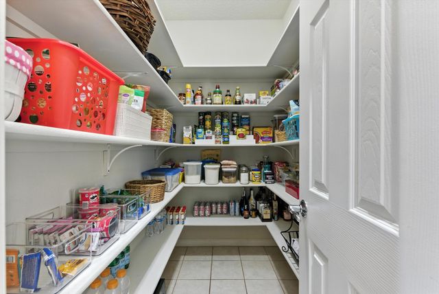 43 Vista Larga Place NE, Rio Rancho, NM 87124